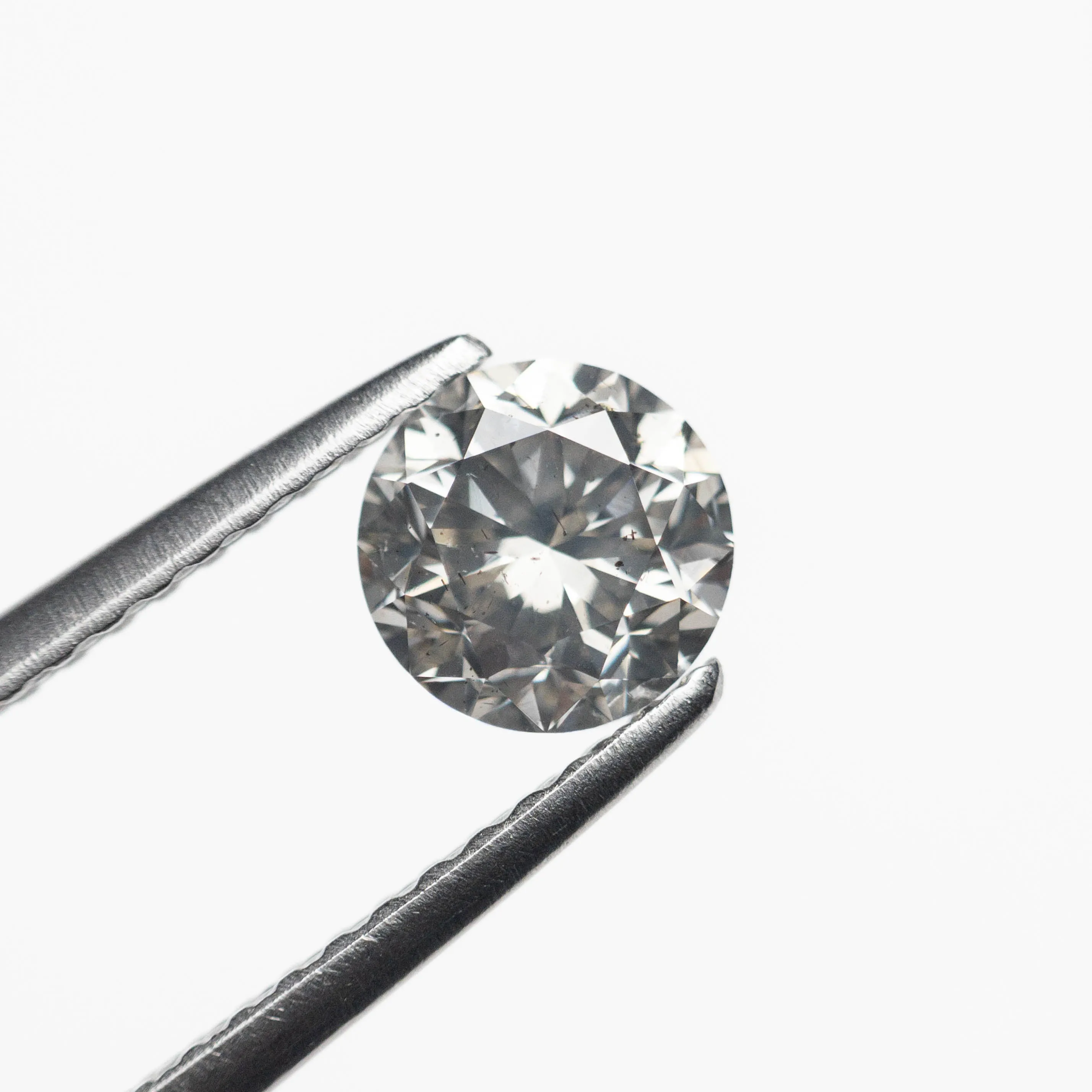 0.76ct 5.49x5.47x3.79mm Fancy Grey Round Brilliant 18968-22