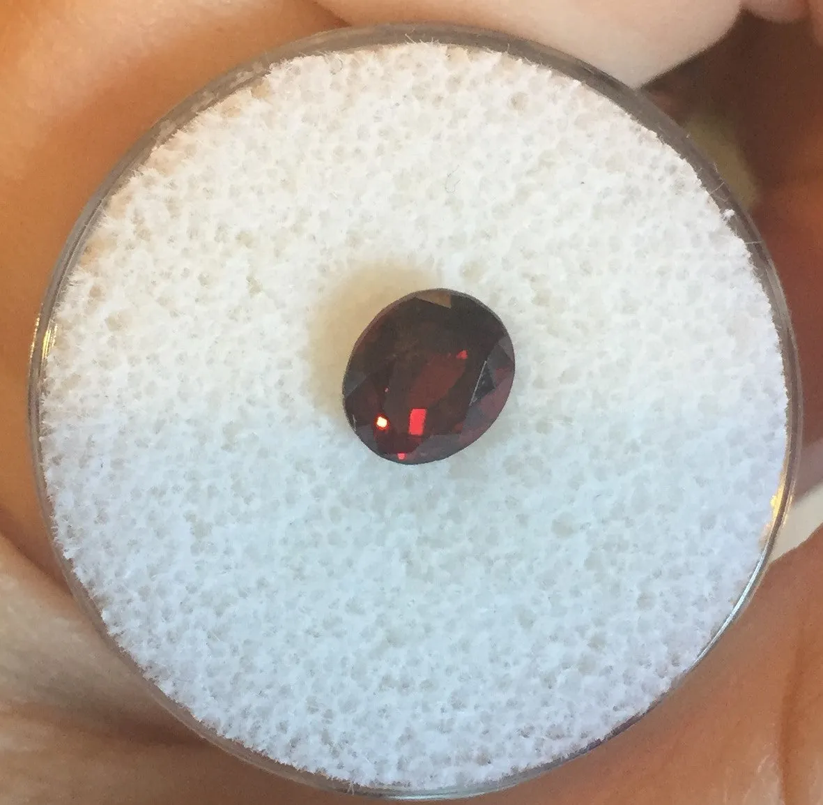 1.54 CTS. OVAL CUT DARK BLOOD RED MONTANA GARNET