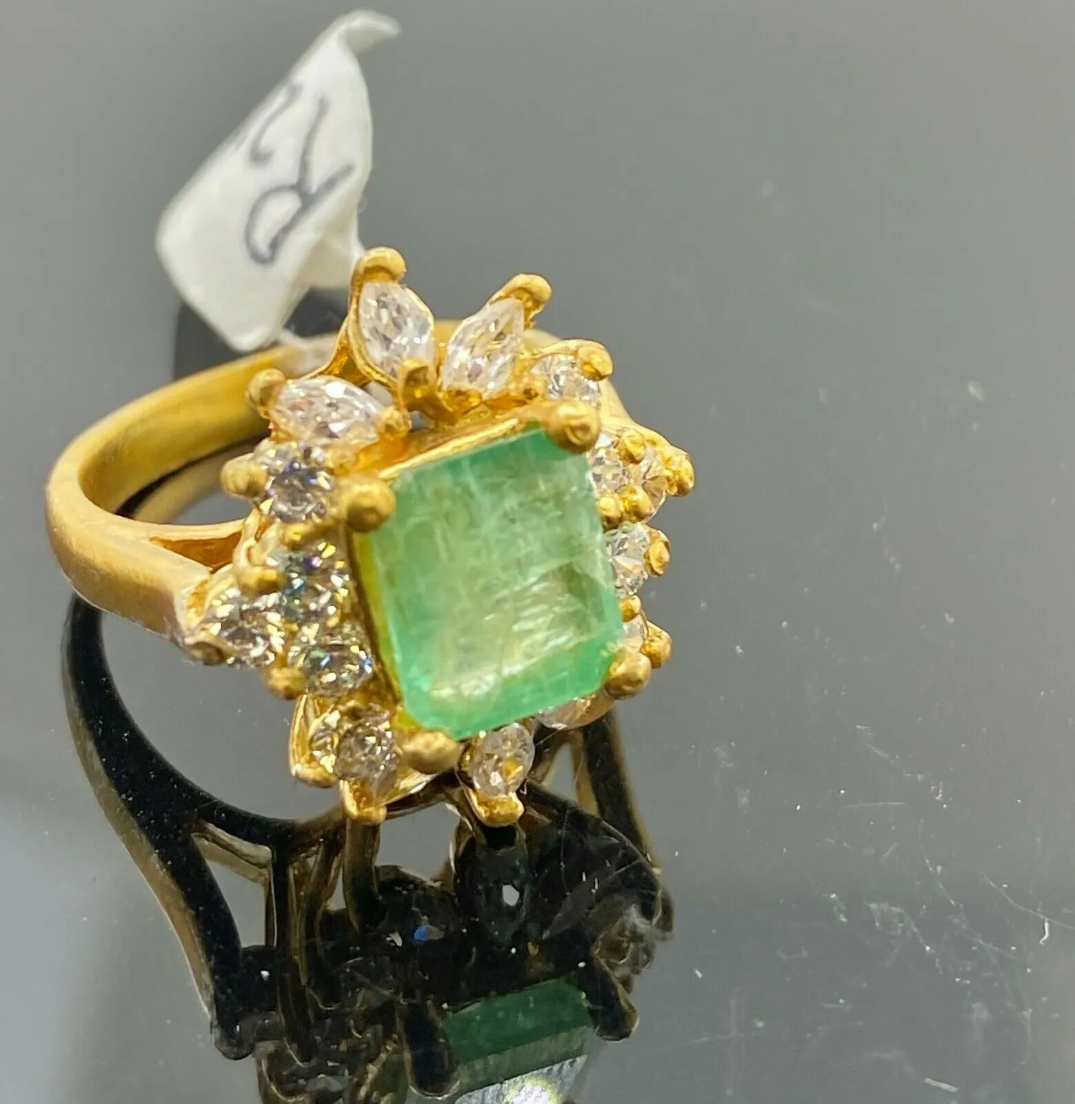 22k Ring Solid Gold ELEGANT Floral Green Stone Band SIZE 5 RESIZABLE r2310