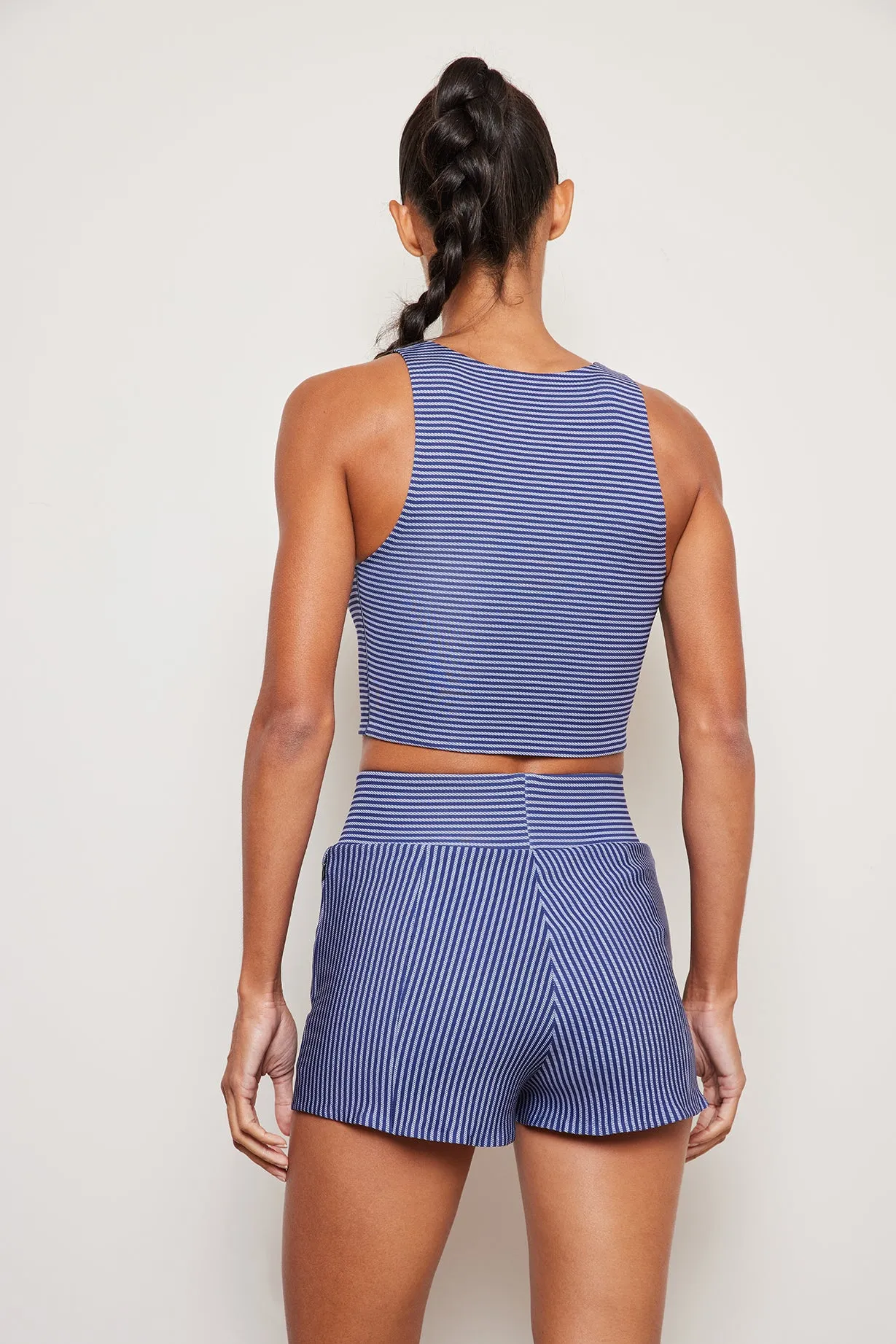 6STRIPE PLUSH HYDRA CROP TOP IN AIRE - NERO AND NAVY STRIPE