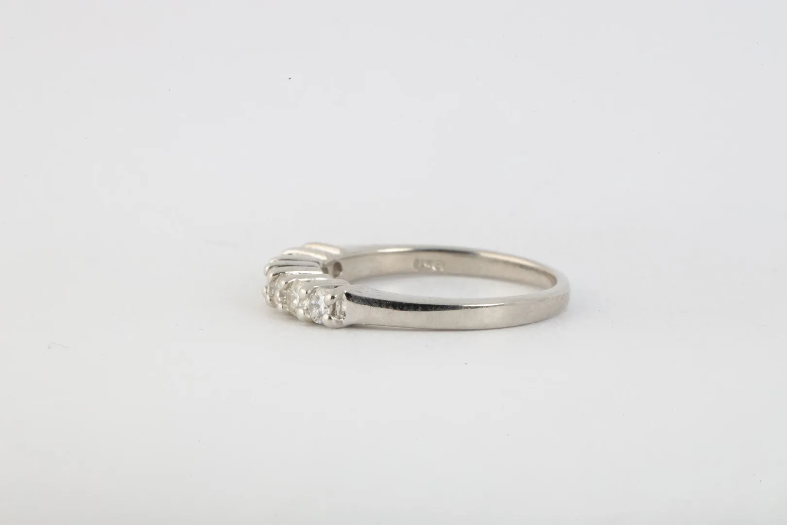 950 Platinum 0.42tcw Diamond Anniversary Ring Size 5.5 (2.58g.)