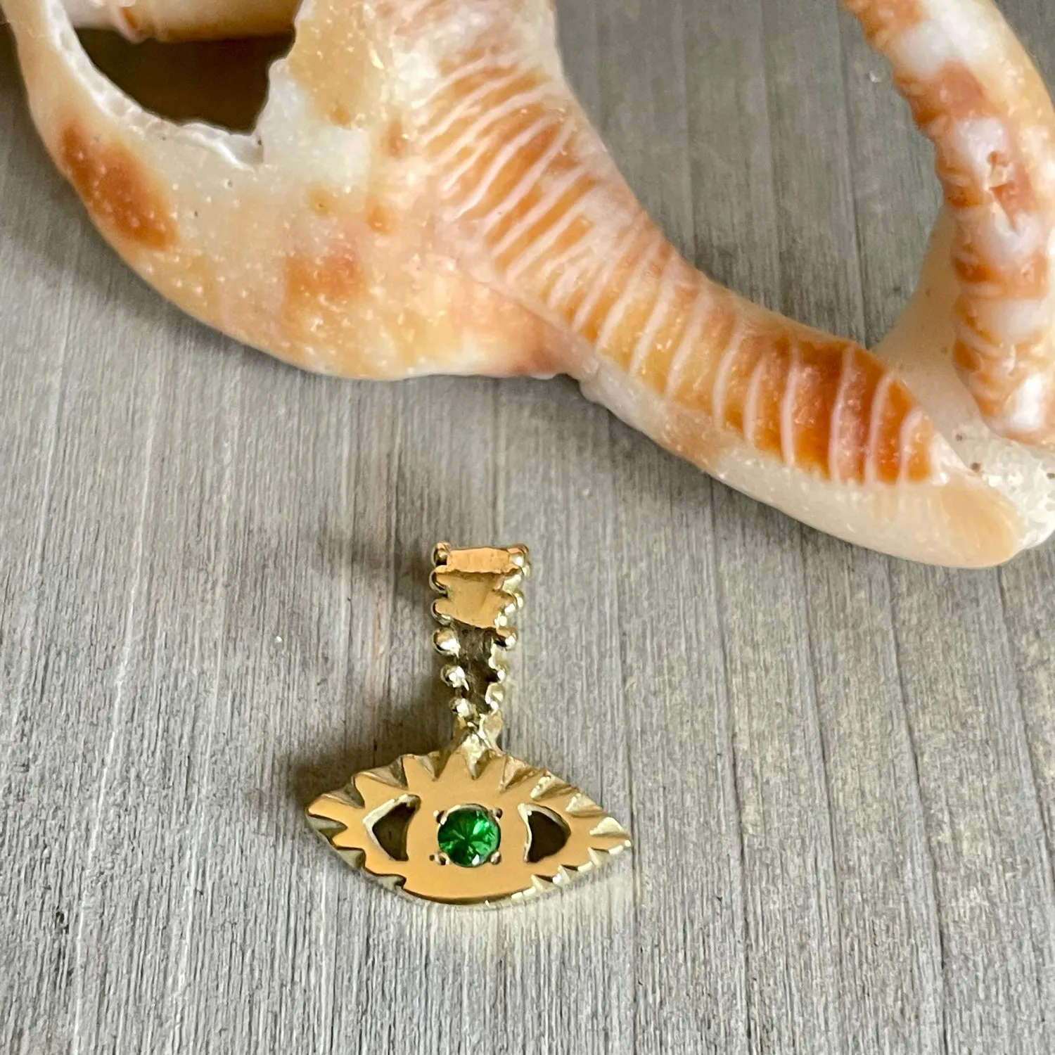 BOHEME LUXE GREEN THIRD EYE CHARM