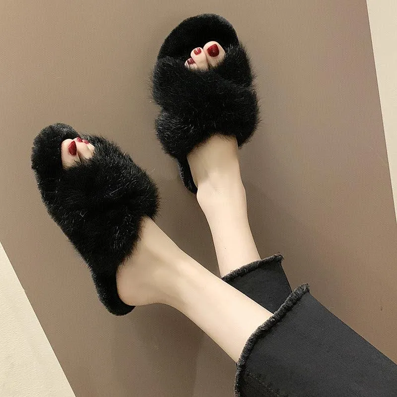 Cross fur slippers