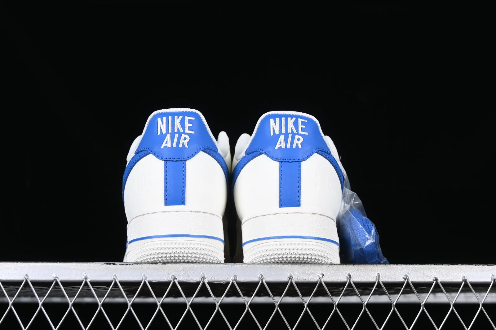 Nike Air Force 1 07 Low White Navy Blue DQ7658-103