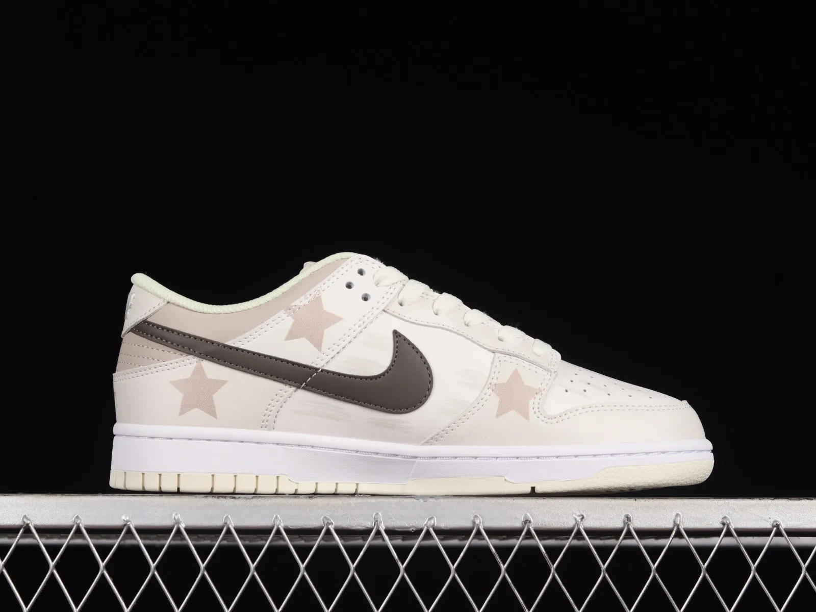 Nike SB Dunk Low Coconut Mik Brown Yellow DD8052-116