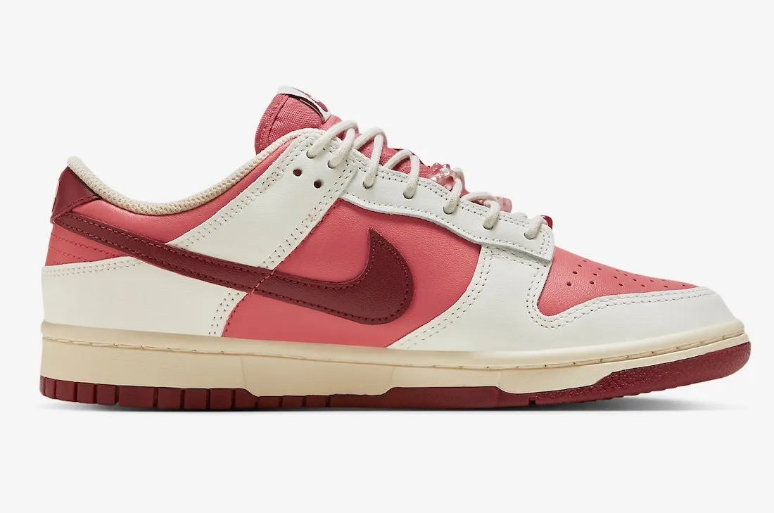 Nike SB Dunk Low Valentines Day Red Off White Pink