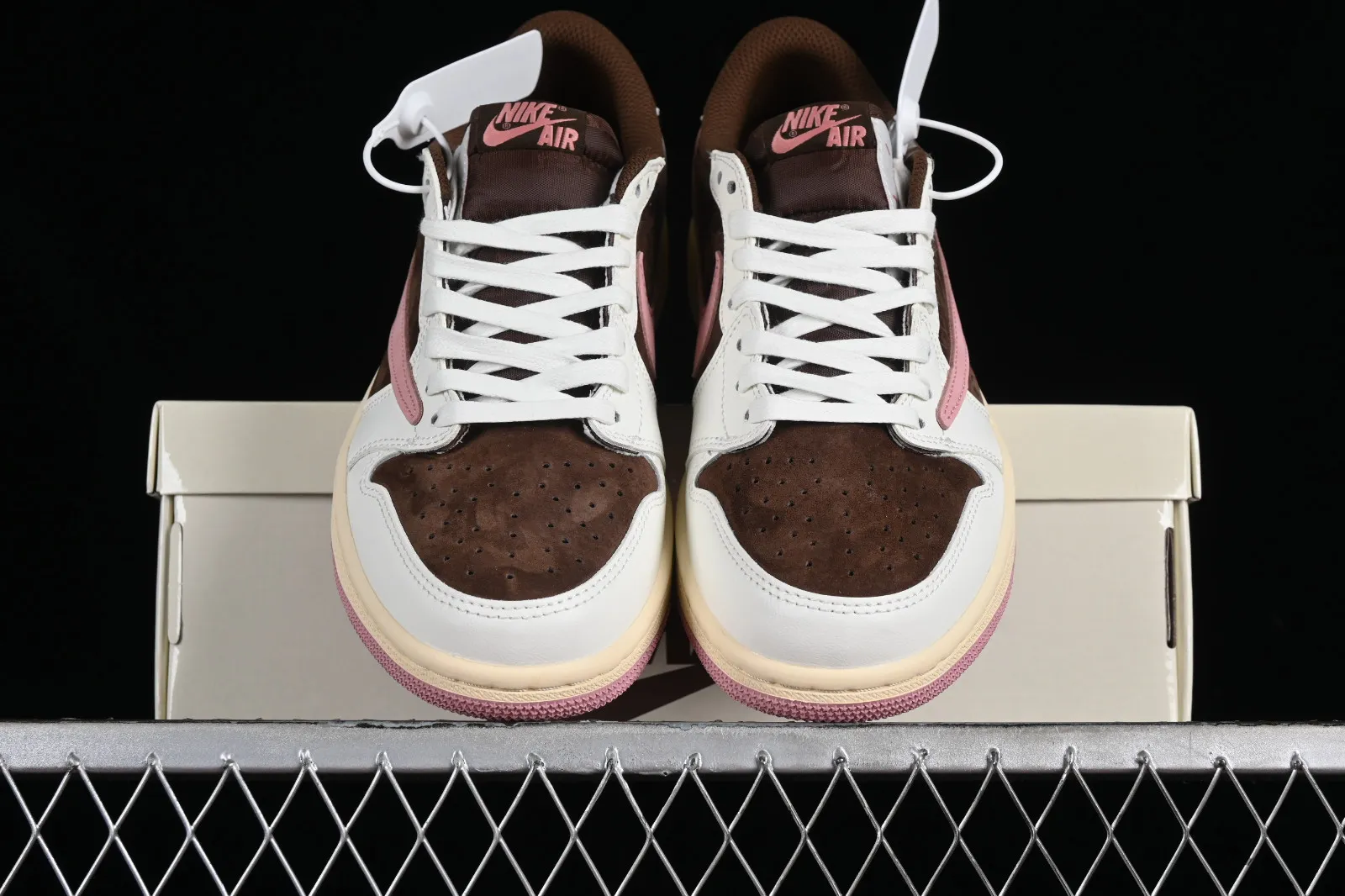 Travis Scott x Air Jordan 1 Low OG Dark Pony Pink Oxford DZ4137-206