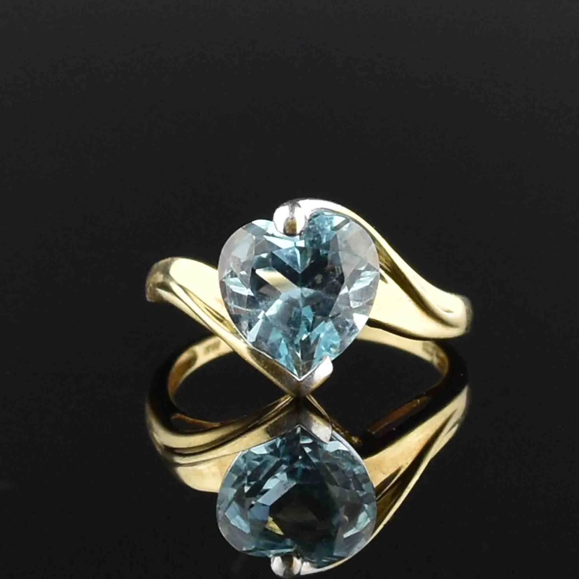 Vintage 10K Gold Blue Topaz Heart Ring, Sz 8.75