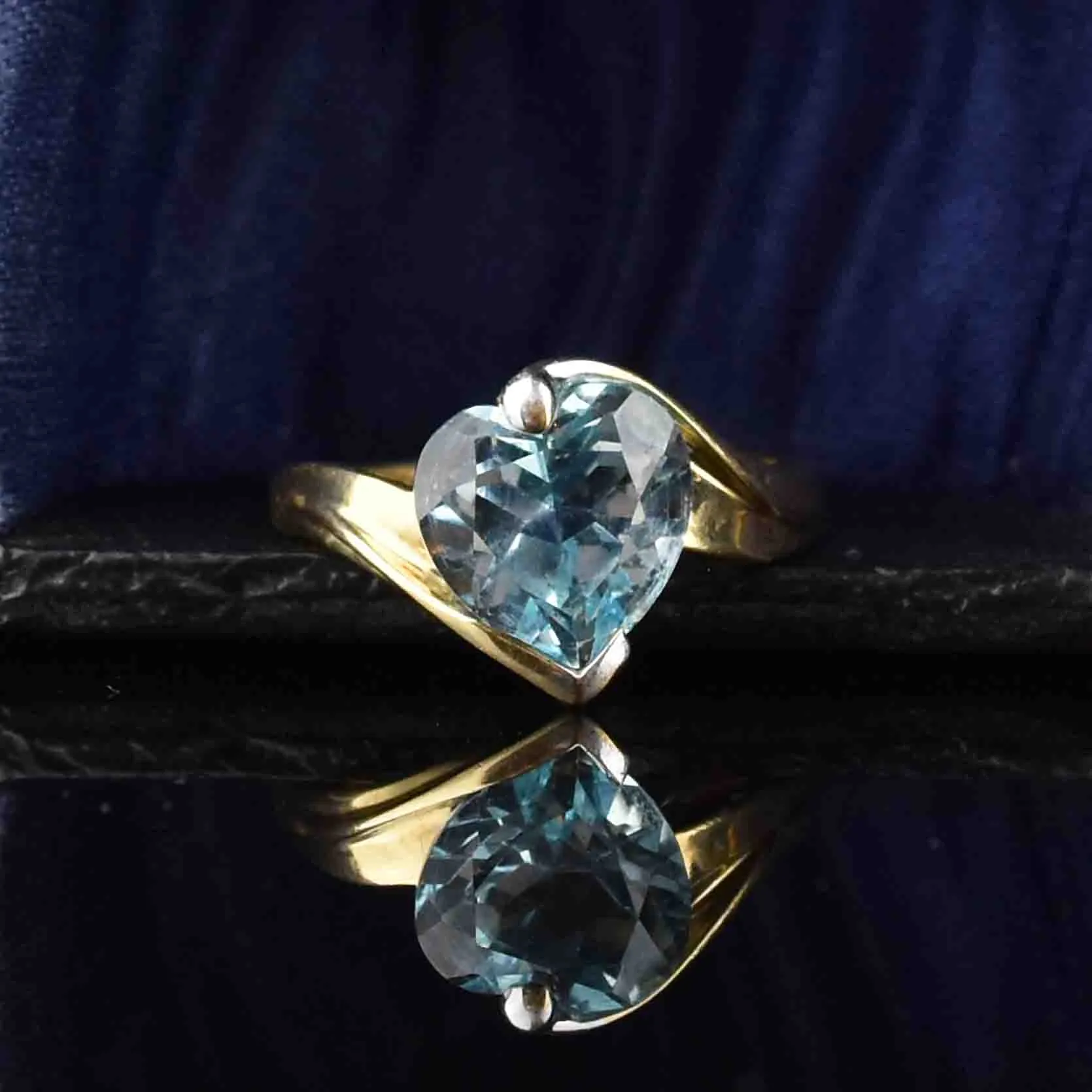 Vintage 10K Gold Blue Topaz Heart Ring, Sz 8.75